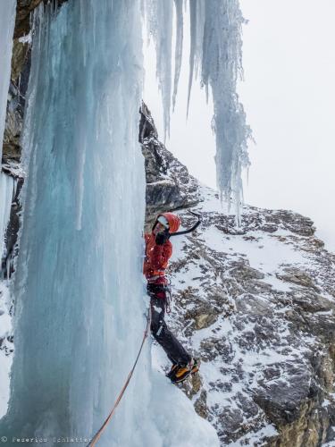 1ice climbing